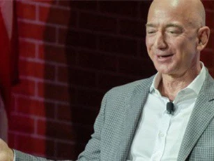 Trái ngược với thảm cảnh của Facebook, cổ phiếu Amazon tăng mạnh sau báo cáo lợi nhuận 2,5 tỷ USD