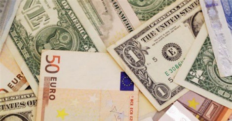 Tỷ giá ngoại tệ ngày 27/7: USD tăng nhanh, Nhân dân tệ tụt giảm