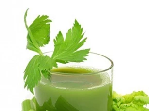 Cần tây giúp thanh nhiệt, mát gan, điều hòa huyết áp
