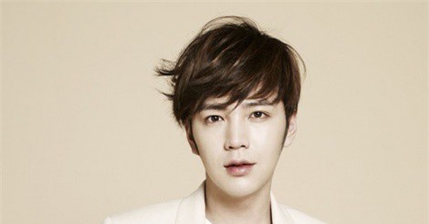 Mỹ nam Jang Geun-suk lặng lẽ nhập ngũ