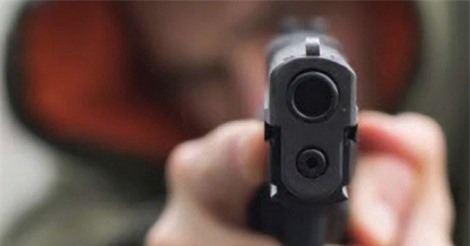 Người đàn bà kêu oan cáo buộc bắn chồng