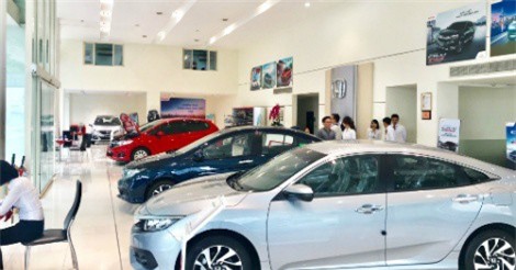 Đại lý đua nhau nhận đặt cọc ôtô nhập khẩu sau nửa năm im ắng
