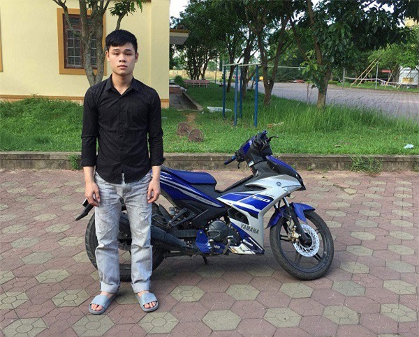 Hà Tĩnh: Cô gái bị 2 thanh niên giật túi, cướp tài sản hơn 60 triệu đồng lúc trời tối