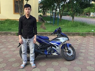 Hà Tĩnh: Cô gái bị 2 thanh niên giật túi, cướp tài sản hơn 60 triệu đồng lúc trời tối