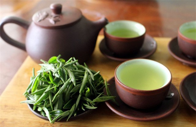 Trà đinh đắt như vàng ròng: Bán dăm cân có ngàn USD, thôn nữ thu bạc tỷ