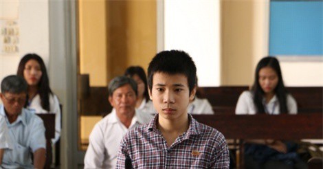 An Giang: Thanh niên dùng dao cắt cổ người chạy xe ôm để cướp xe máy