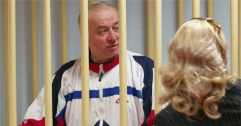 Bí mật cựu điệp viên Nga tiết lộ với gián điệp Anh trước khi bị đầu độc