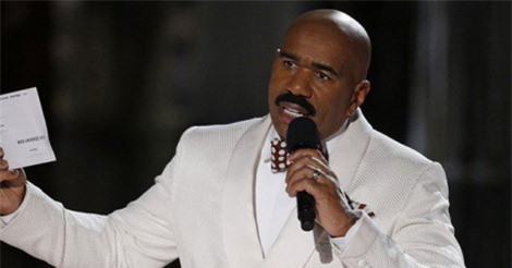 Steve Harvey tiếp tục được chọn làm người dẫn chương trình Hoa hậu Hoàn vũ 2018
