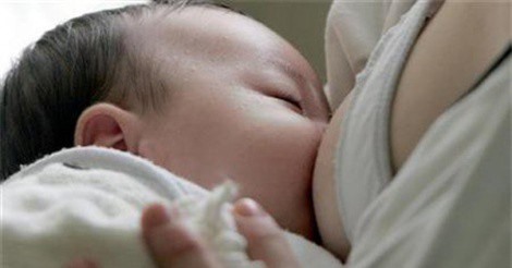 Sữa mẹ cải thiện dinh dưỡng, giảm bệnh tật và tử vong ở trẻ