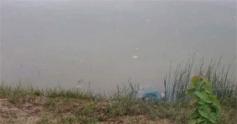 Phát hiện thi thể nữ Thiếu tá quân đội nghỉ hưu nổi trên sông La