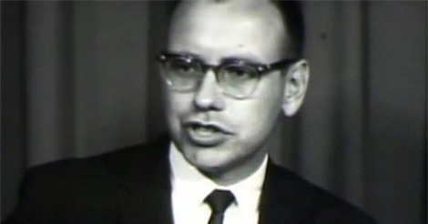 Warren Buffet khuyên gì khi ông mới chỉ có nửa tỷ USD?