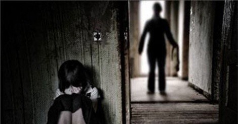 Lâm Đồng: Bắt cán bộ tư pháp nhiều lần giao cấu với bé gái 14 tuổi