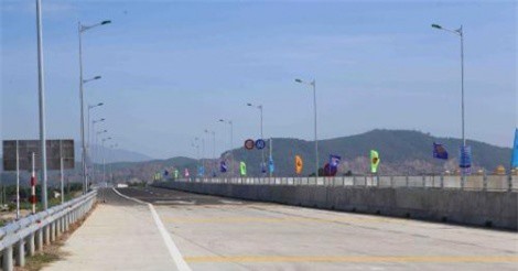 Tháo gỡ vướng mắc làm chậm tiến độ dự án cao tốc Đà Nẵng - Quảng Ngãi