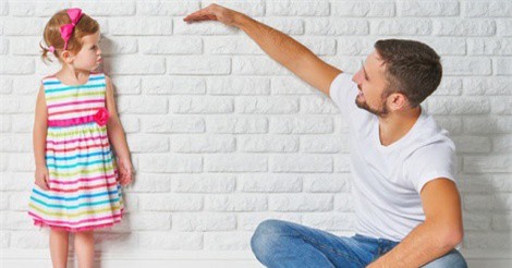 5 dấu hiệu có thể dự đoán tương lai con bạn sẽ cao