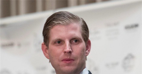 Gia đình Tổng thống Trump bị đe dọa bằng bột trắng bí ẩn