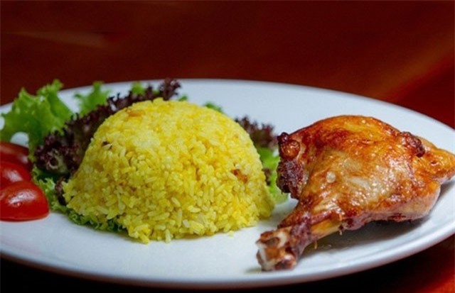 Học cách làm cơm gà ngon hơn hàng quán