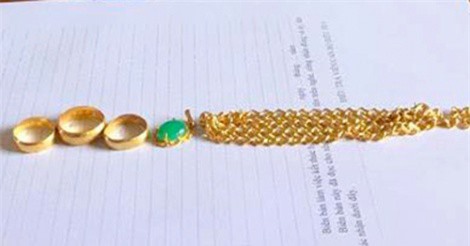 Nam thanh niên trộm 10 chỉ vàng mua iPhone