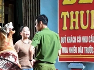 Thái Bình: Điều tra việc 2 người đàn ông bị tạt axit gây bỏng nặng