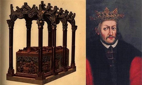 Lời nguyền "động vào là chết" trong lăng mộ nhà vua Ba Lan