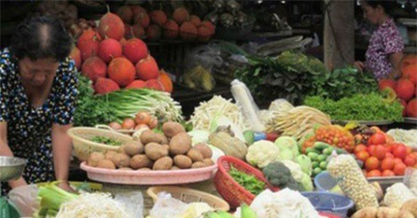 Mưa nhiều đẩy giá rau tăng mạnh