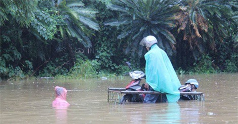 Dự báo thời tiết 7/8: Áp thấp có khả năng mạnh thêm, cả nước có mưa