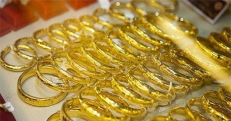 Giá vàng hôm nay 7/8: USD tăng vọt, dìm vàng xuống ngưỡng nhạy cảm