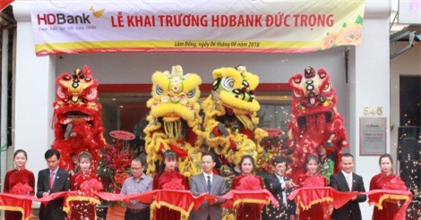 HDBank khai trương hai điểm giao dịch mới 
