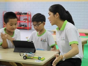 Lego Robotics Hue – Startup “đưa robot về làng” cho trẻ
