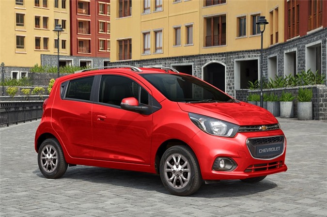 Loạt ôtô giảm giá mạnh tại Việt Nam đầu tháng 8