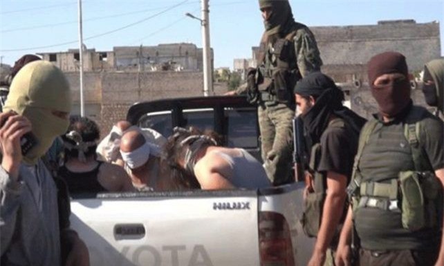 Nghi ngờ FSA làm hòa với quân đội Syria, Al-Nusra ra tay đàn áp