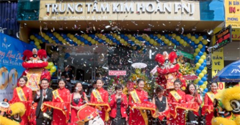 PNJ khai trương cửa hàng trang sức thứ 300