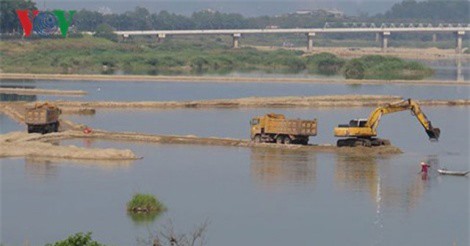 Quảng Ngãi đấu giá quyền khai thác đá, sỏi