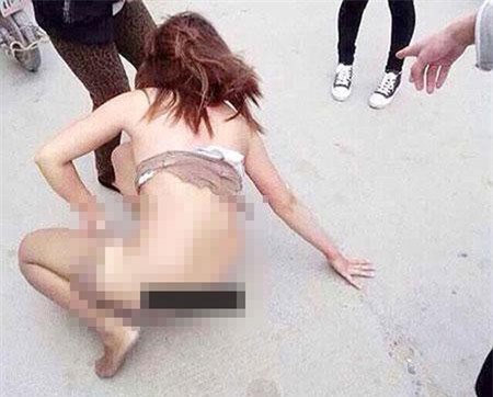 Nghi ngoại tình, chồng tẩm thuốc độc vào quần hãm hại vợ