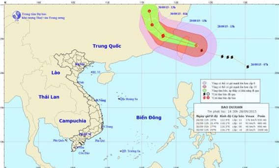 Tin mới nhất về cơn bão Dujuan: Biển Đông gió mạnh cấp 5, cấp 6