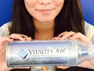 Không khí 'tươi' đóng chai nhập khẩu từ Canada gây sốt tại Trung Quốc
