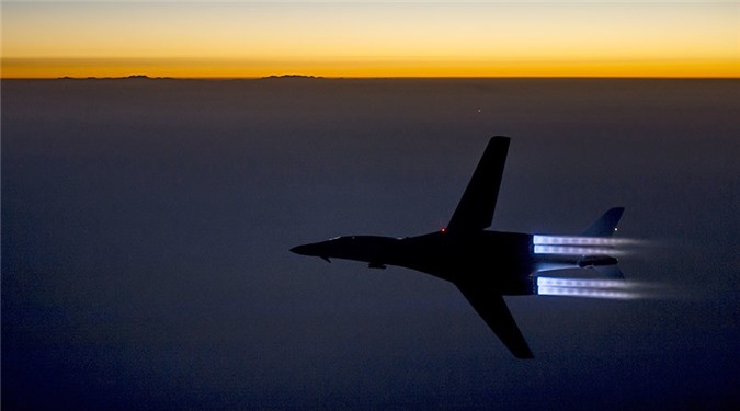 Liên quân Mỹ 'dội bom nhầm' căn cứ quân đội Assad, 20 lính Syria thiệt mạng