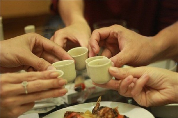 Nghệ An: Đâm chết bạn nhậu vì mâu thuẫn trong bữa rượu