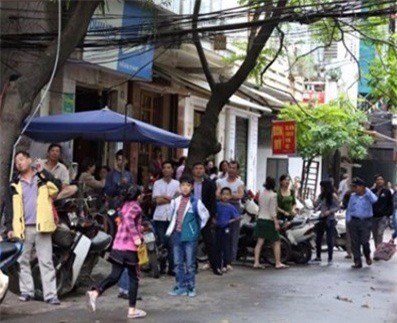 Cháy tiệm spa, nhân viên tá hỏa tháo chạy