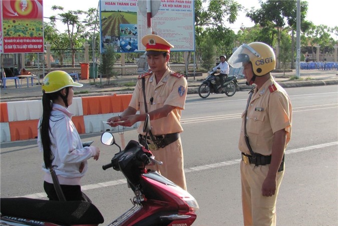 Mở đợt cao điểm bảo đảm ATGT, xử lý nghiêm tình trạng "xe vua"