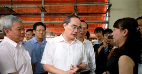 BẢN TIN TÀI CHÍNH-KINH DOANH: Mặt tiền chợ An Đông dời lịch sửa chữa tới 4 lần, TPHCM và Hà Nội ì ạch trong cổ phần hoá doanh nghiệp nhà nước