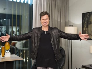 Tỷ phú Petter Stordalen: 5000 đêm nghỉ khách sạn sẵn sàng chờ người tị nạn