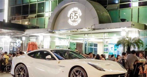 Ngỡ ngàng với bộ sưu tập siêu xe “khủng” của thiếu gia Phan Thành