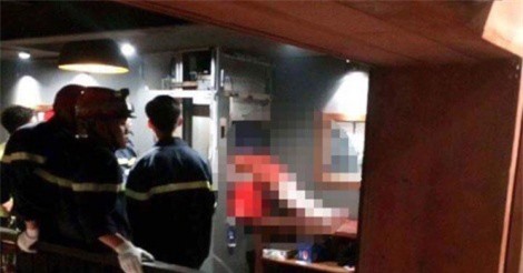 Hé lộ nguyên nhân nam thanh niên chết thảm trong thang máy